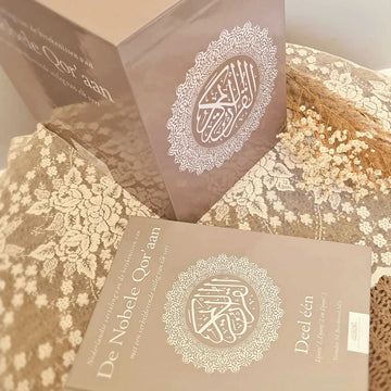 Koop Op Afbetaling: De Nobele Koran met tafsier (uitleg) - 10 delen.